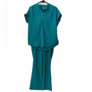 Easy Stretch Scrub Top and Pants XS